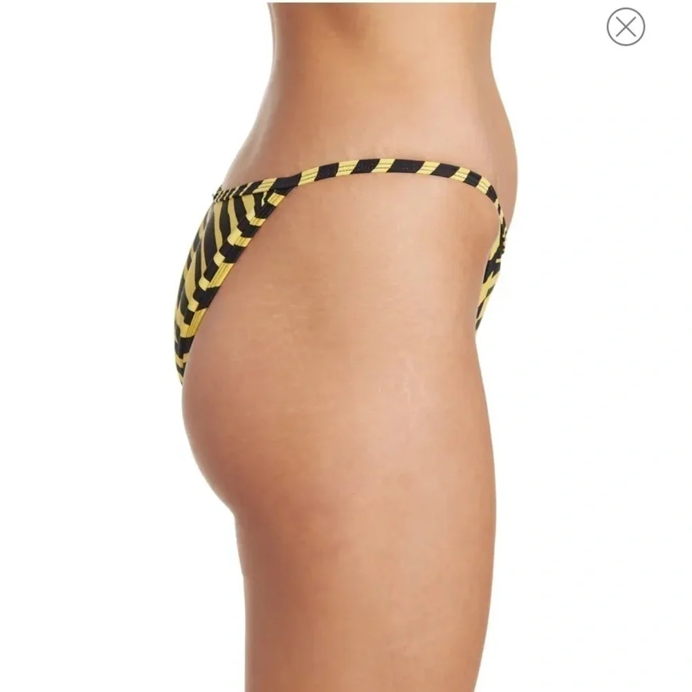 kendal + kylie triangle mesh bikini top medium bottom xs